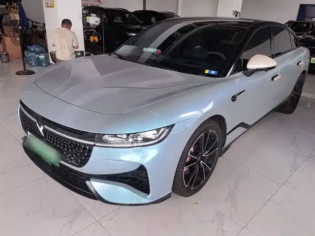 LANTU AUTOMOBILE LANTU CHASING LIGHT 2024