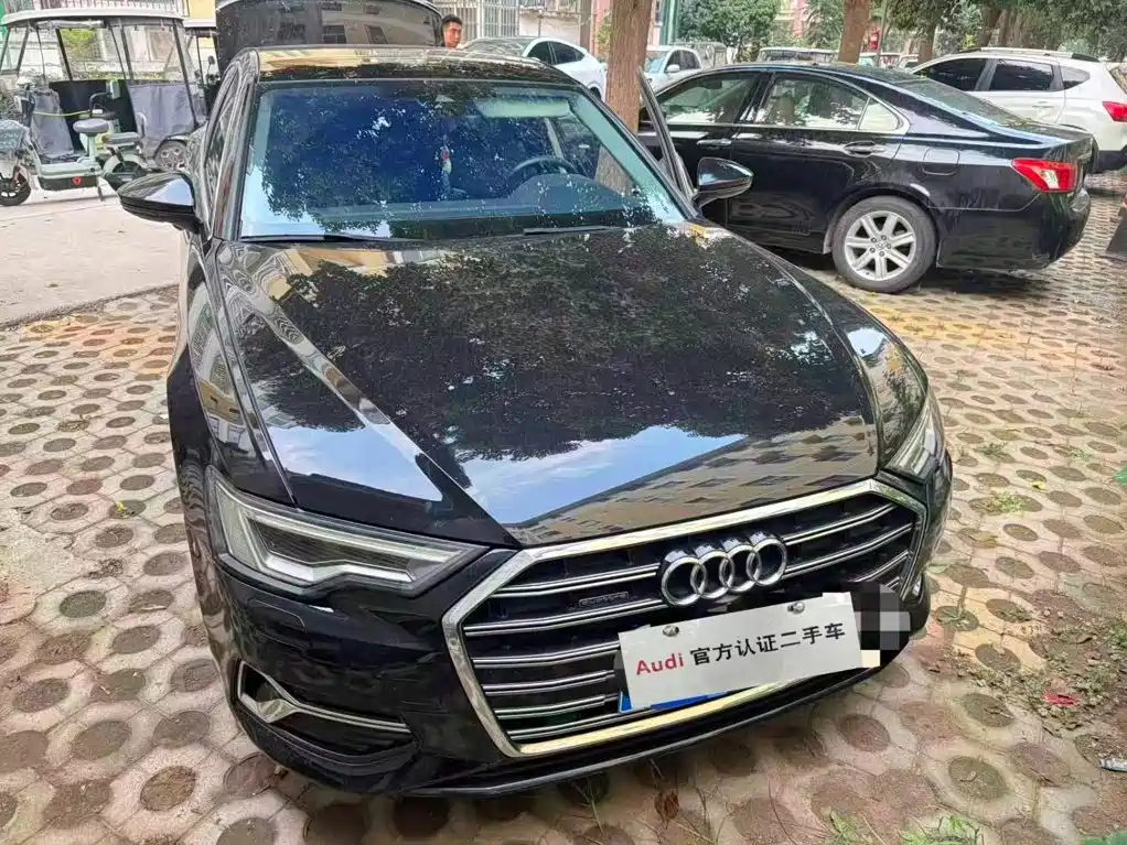 奥迪A6L 2024款 45 TFSI quattro 尊享致雅型 2024