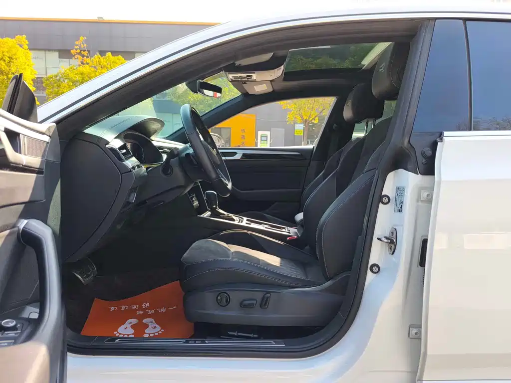 Volkswagen FAW - Passat CC CC 2024 330TSI