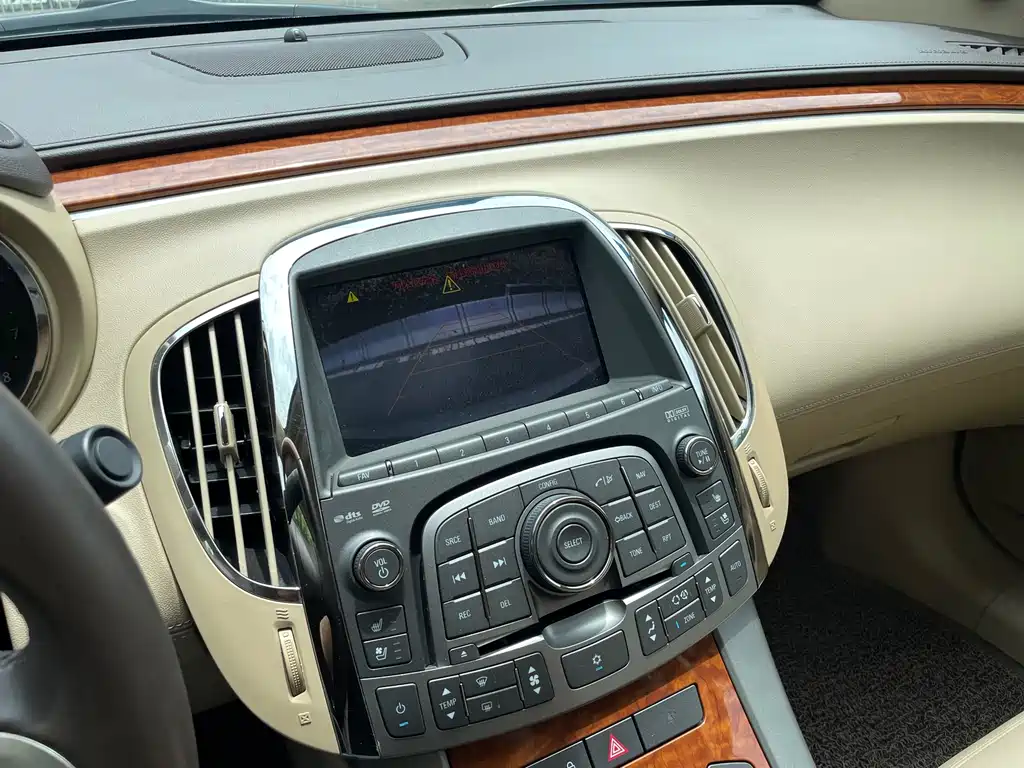 Buick LaCrosse — миниатюра 14