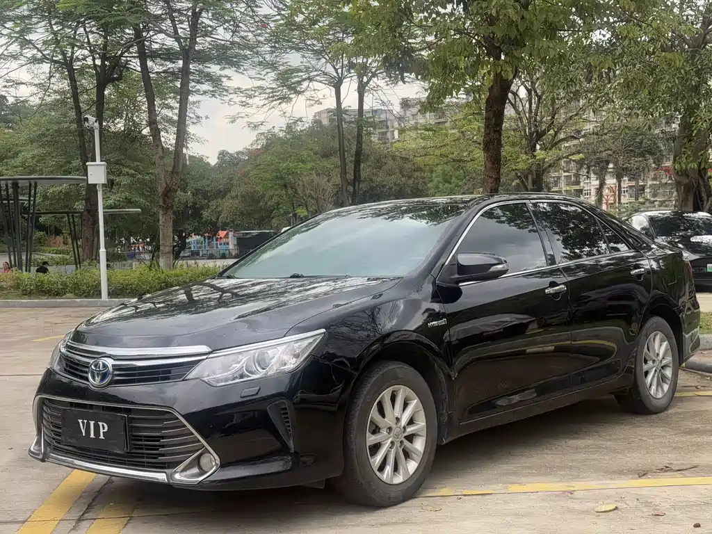 Toyota Camry 2015