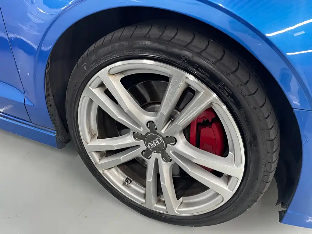 Audi S3 — миниатюра 4
