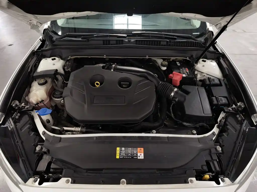Ford Mondeo — миниатюра 6