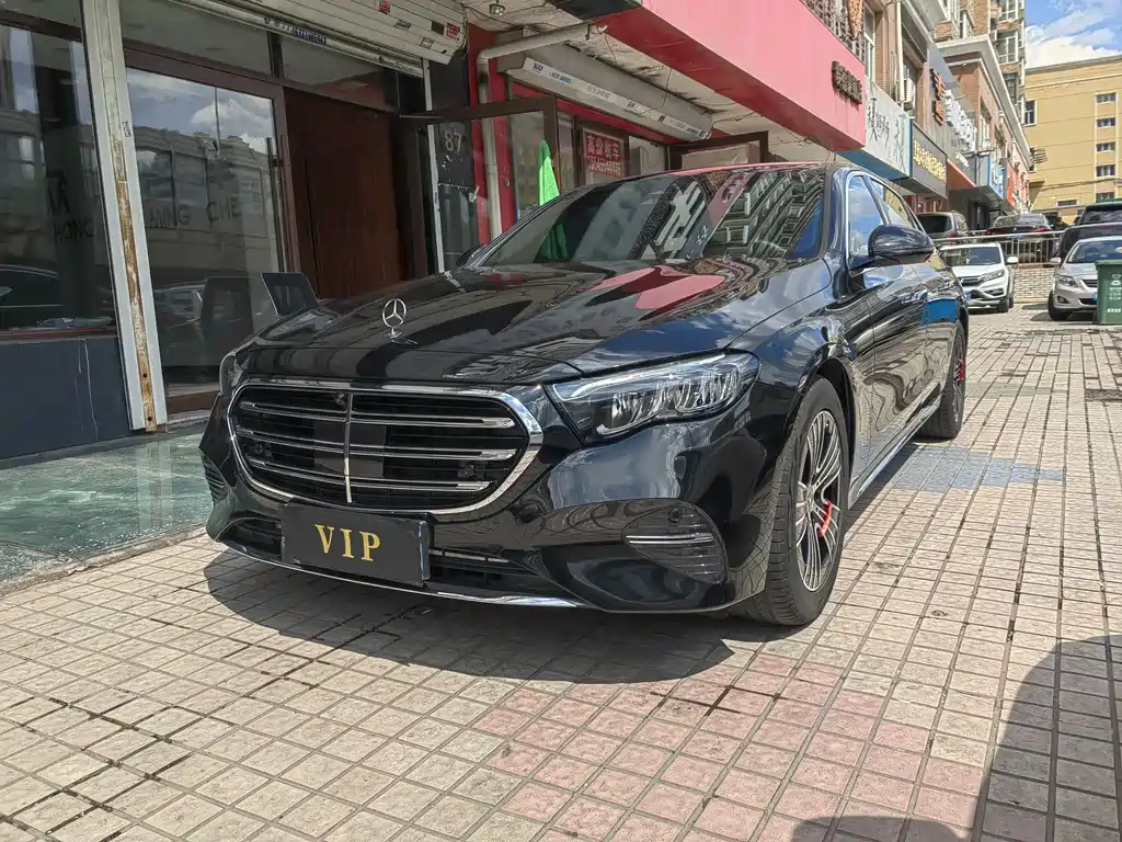 Mercedes-Benz E-Class 2025