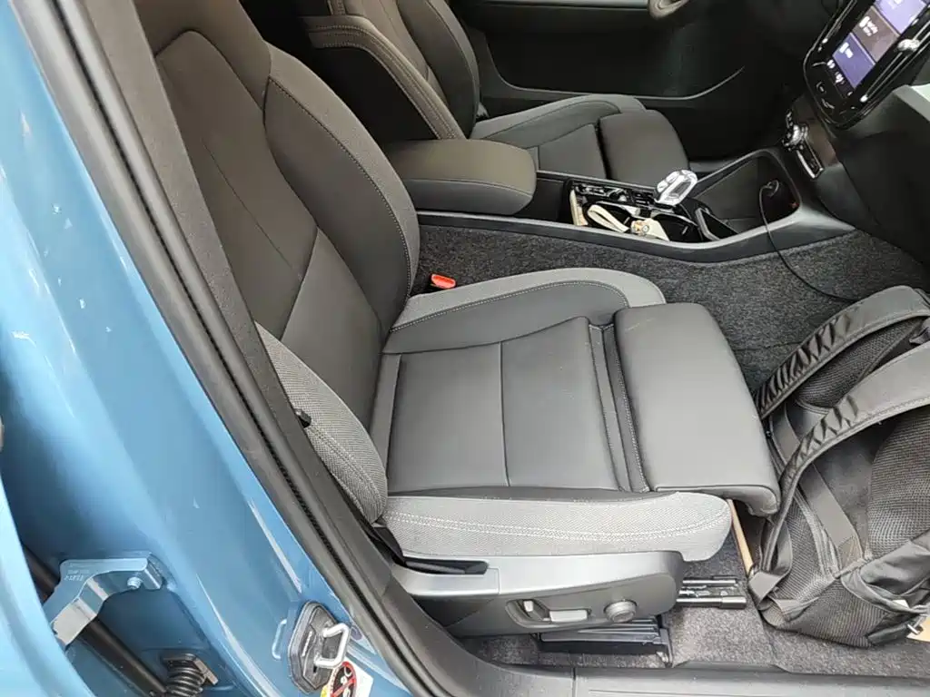 Volvo XC40 — миниатюра 25