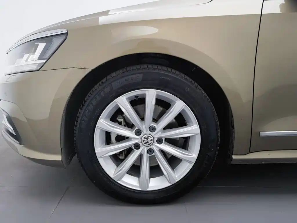 Volkswagen Passat — миниатюра 17