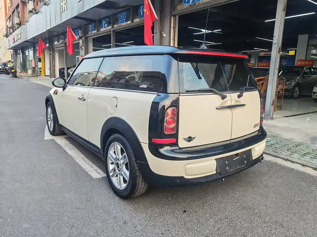 MINI Mini Clubman — миниатюра 7