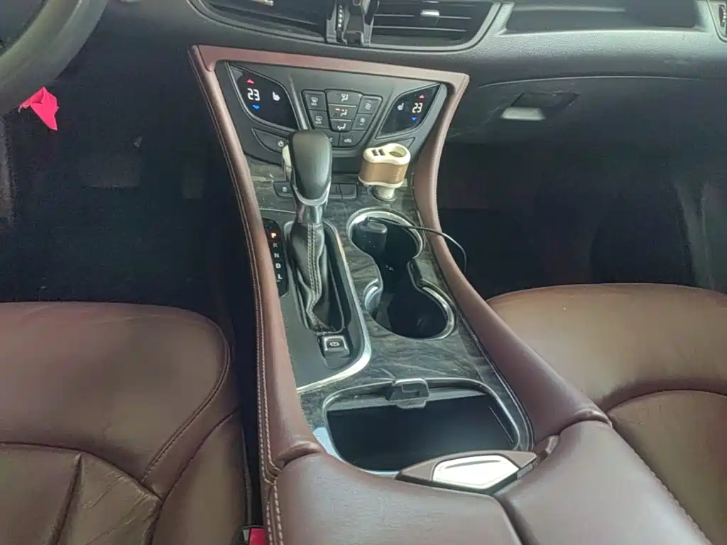 Buick Envision Plus — миниатюра 14