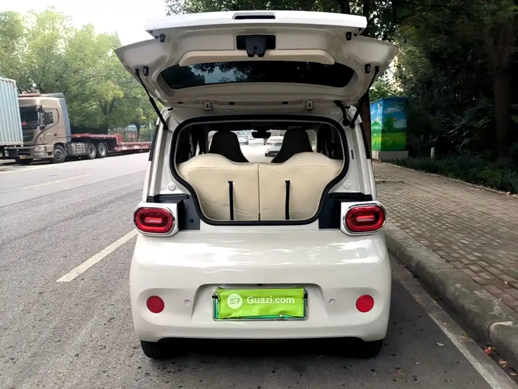 Wuling MINIEV — миниатюра 19