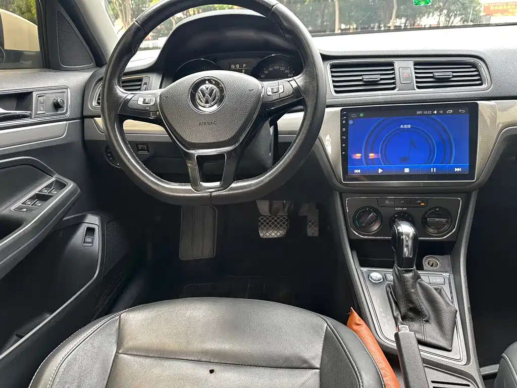 Volkswagen Lavida — миниатюра 10