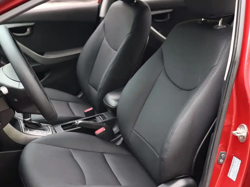 Hyundai Elantra Langdong — миниатюра 15