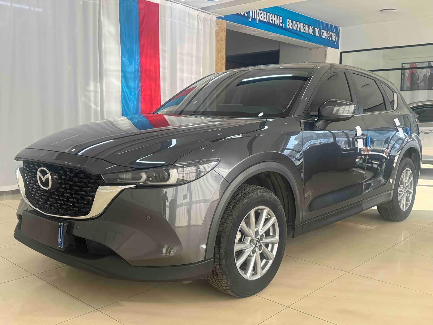 Mazda CX-5 2.0 л 2022 г. Серебристо-серый, пробег 43000 км