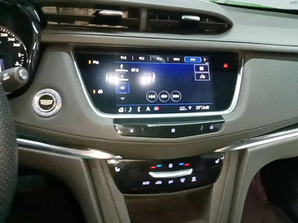 Cadillac XT5 — миниатюра 13