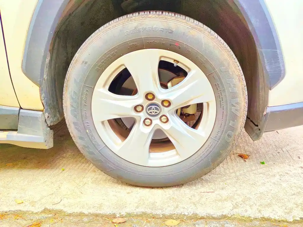 Toyota RAV4 — миниатюра 24