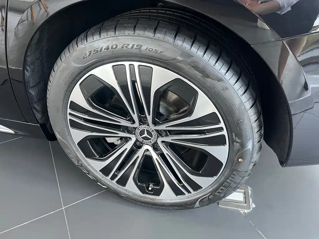 Mercedes-Benz E-Class E 2026 E 300 L Luxury