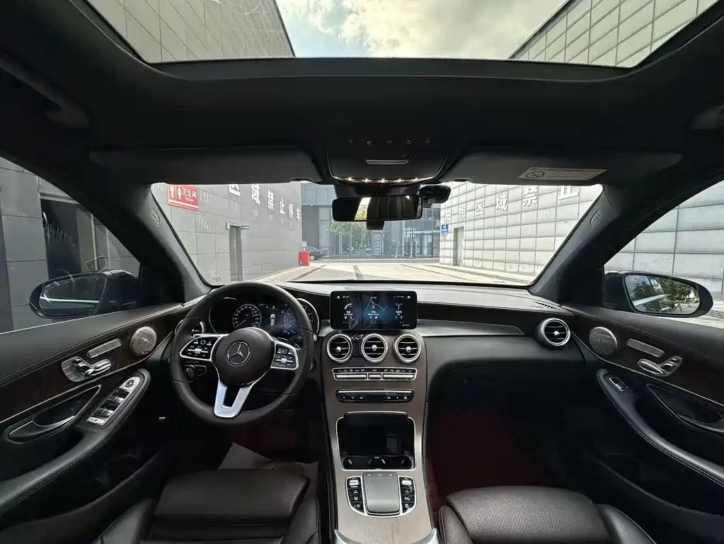 Mercedes-Benz GLC — миниатюра 5