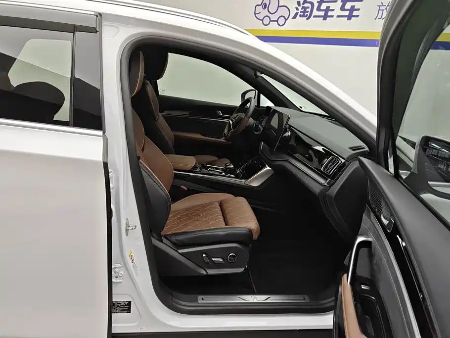 BYD Tang New Energy — миниатюра 8