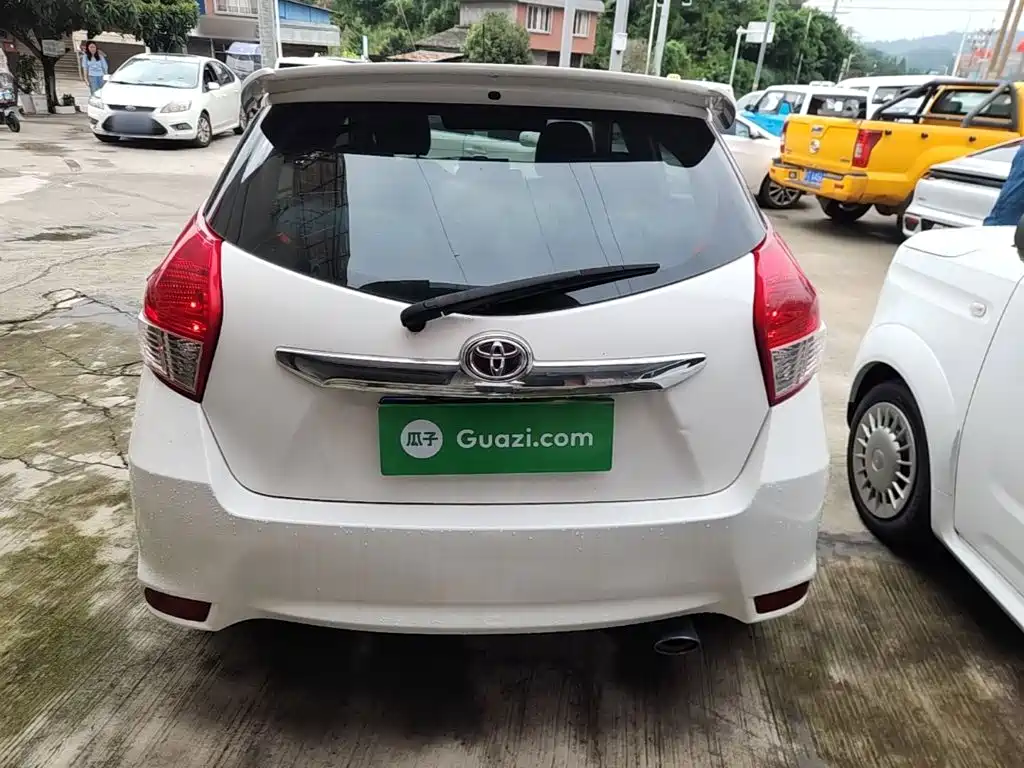 Toyota Yaris L — миниатюра 6