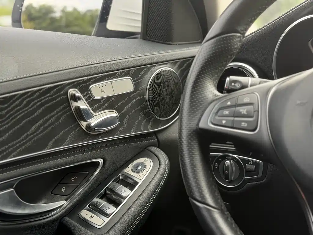 Mercedes-Benz C-Class — миниатюра 15