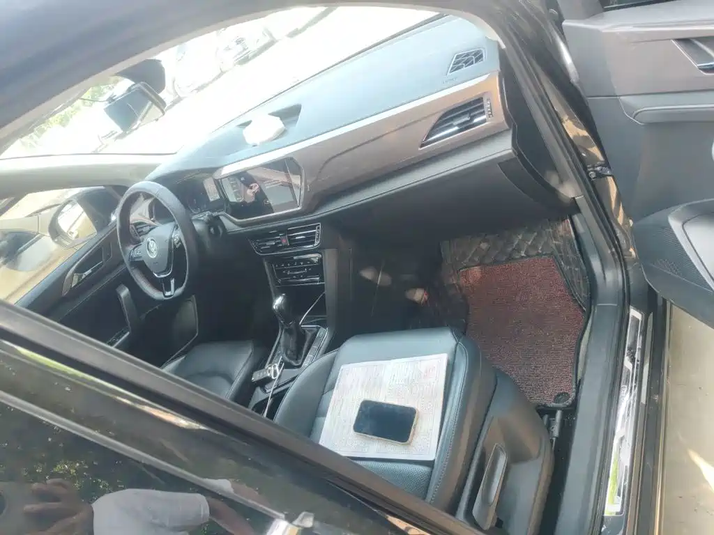 Volkswagen Tharu — миниатюра 20