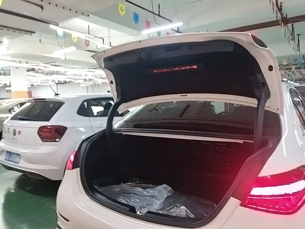 Mercedes-Benz C-Class — миниатюра 19