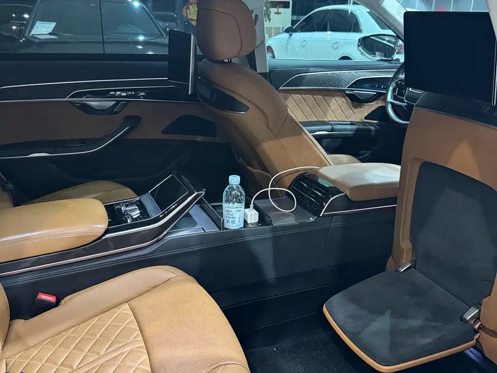 Audi A8 — миниатюра 8
