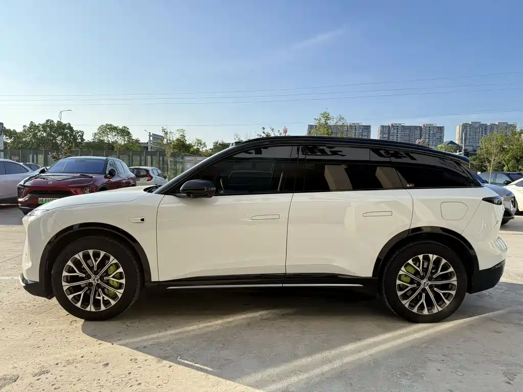 NIO ES6 — миниатюра 3