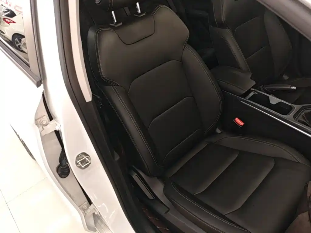 Geely Emgrand — миниатюра 25