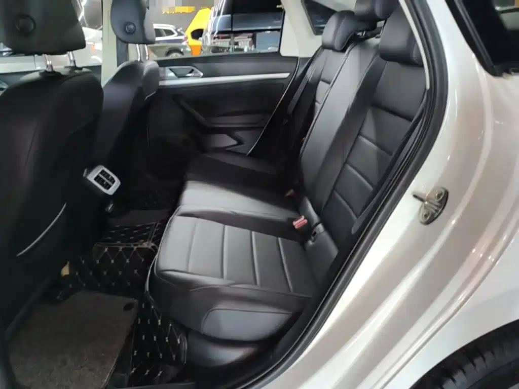 Volkswagen Lavida — миниатюра 17