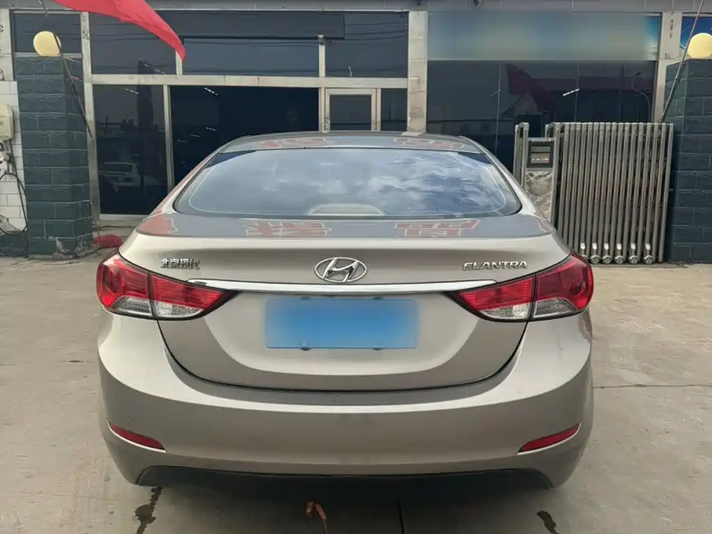 Hyundai Elantra Langdong — миниатюра 13