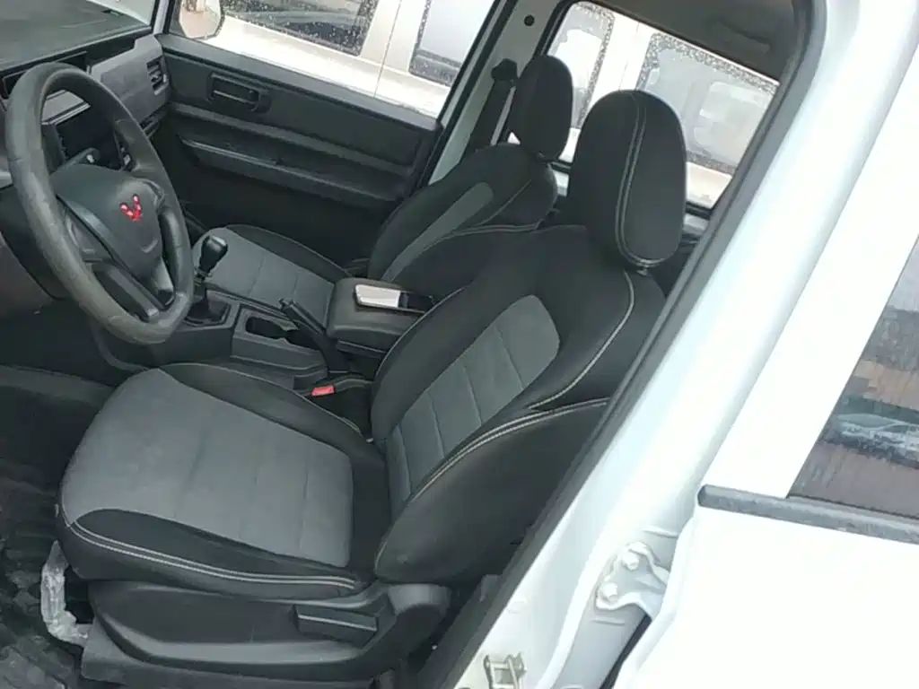 Wuling Hongguang PLUS — миниатюра 15