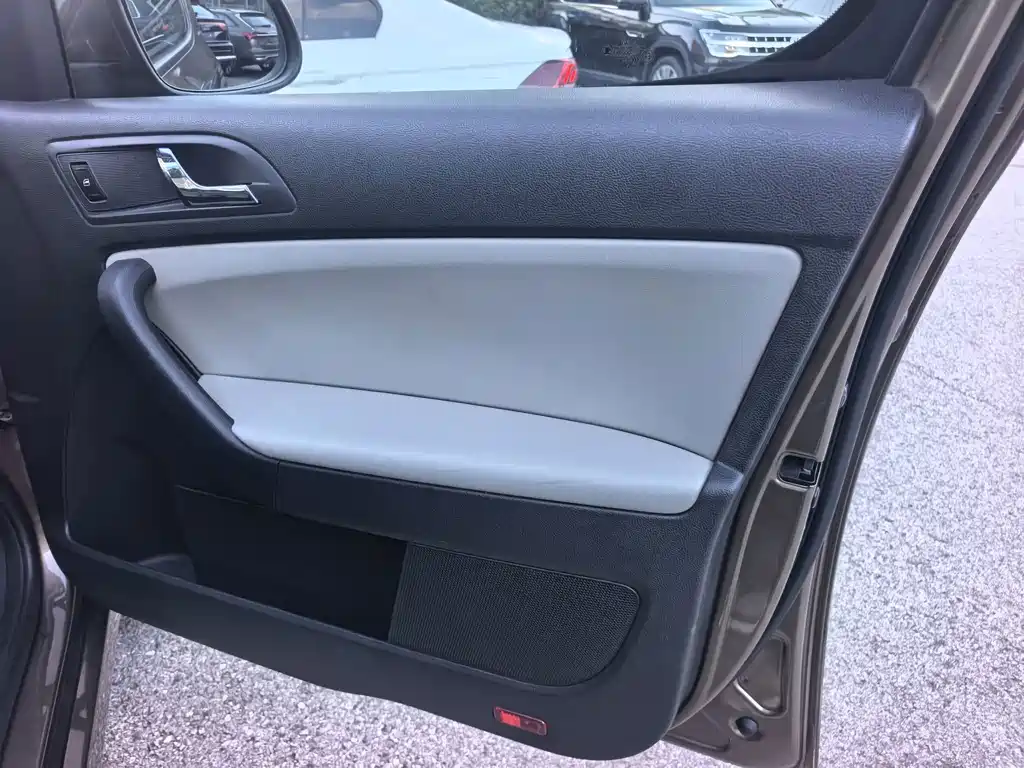 Skoda Yeti 1.4TSI DSG Innovation Edition, фото 14