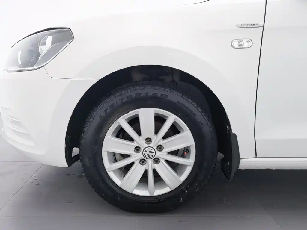 Volkswagen Jetta — миниатюра 17