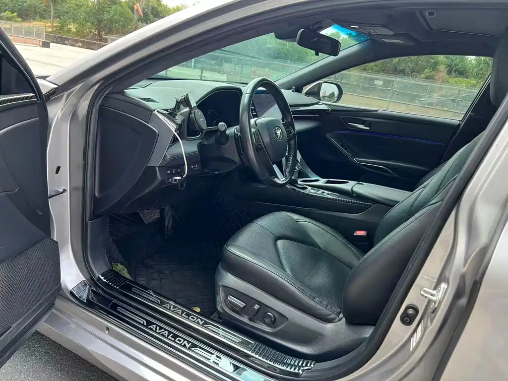 Toyota Avalon — миниатюра 6