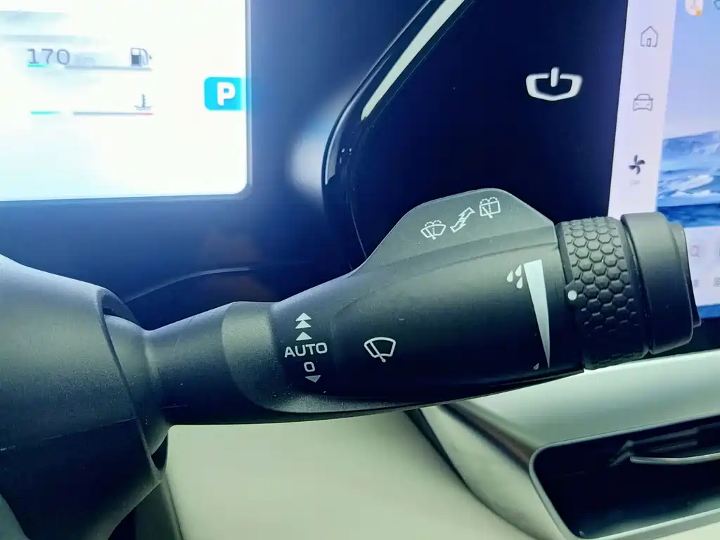 Geely Xingyue L — миниатюра 12