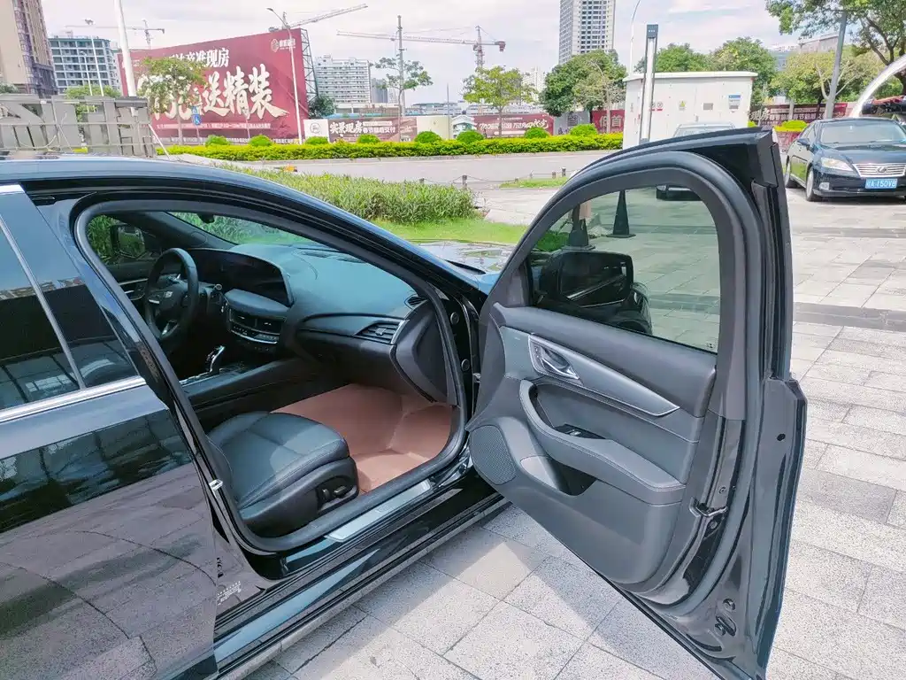 Cadillac CT5 — миниатюра 26