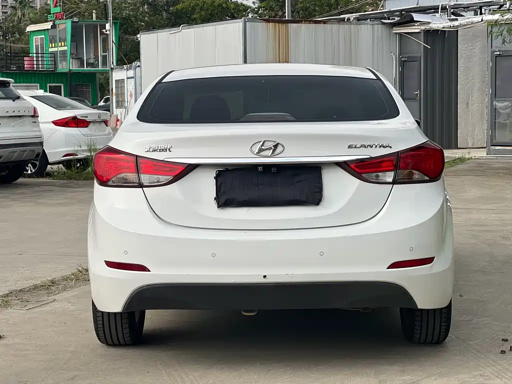 Hyundai Elantra Langdong — миниатюра 9