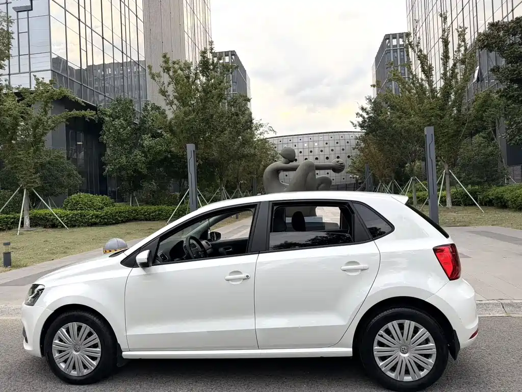 Volkswagen Polo — миниатюра 4