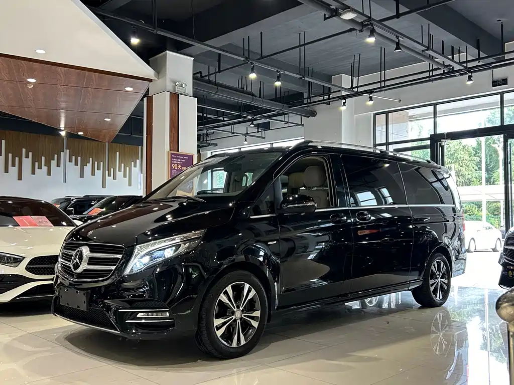 Mercedes-Benz V-Class 2016 V 260 L Premium Extended Edition