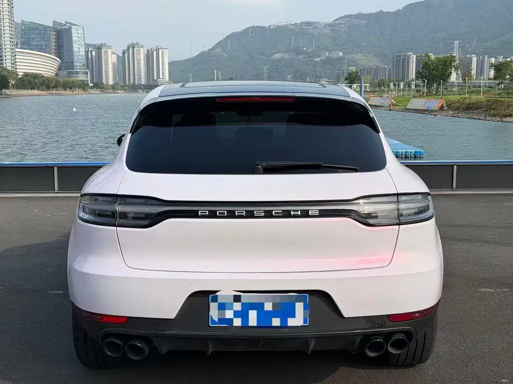 Porsche Macan — миниатюра 8