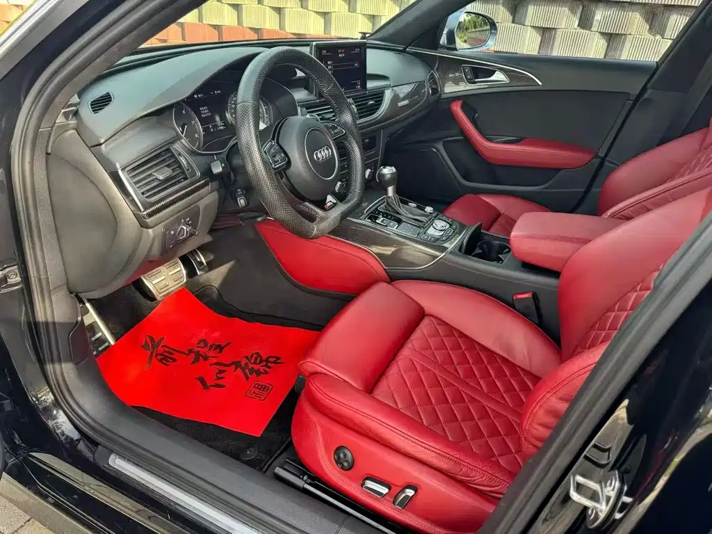 AUDI  S6