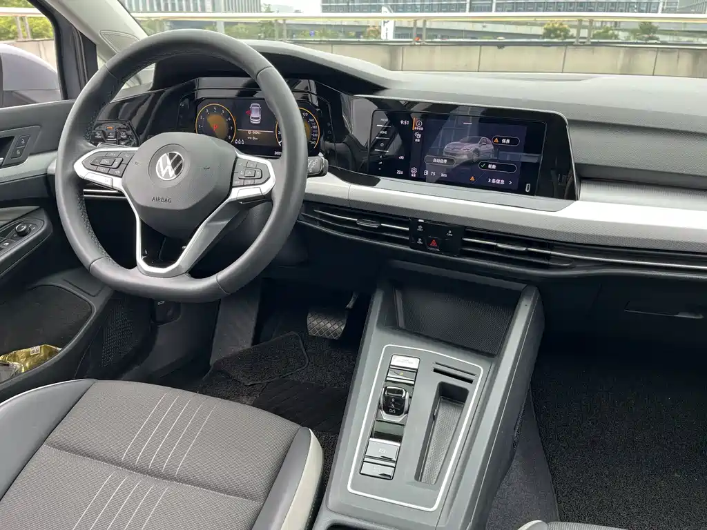Volkswagen Golf — миниатюра 9
