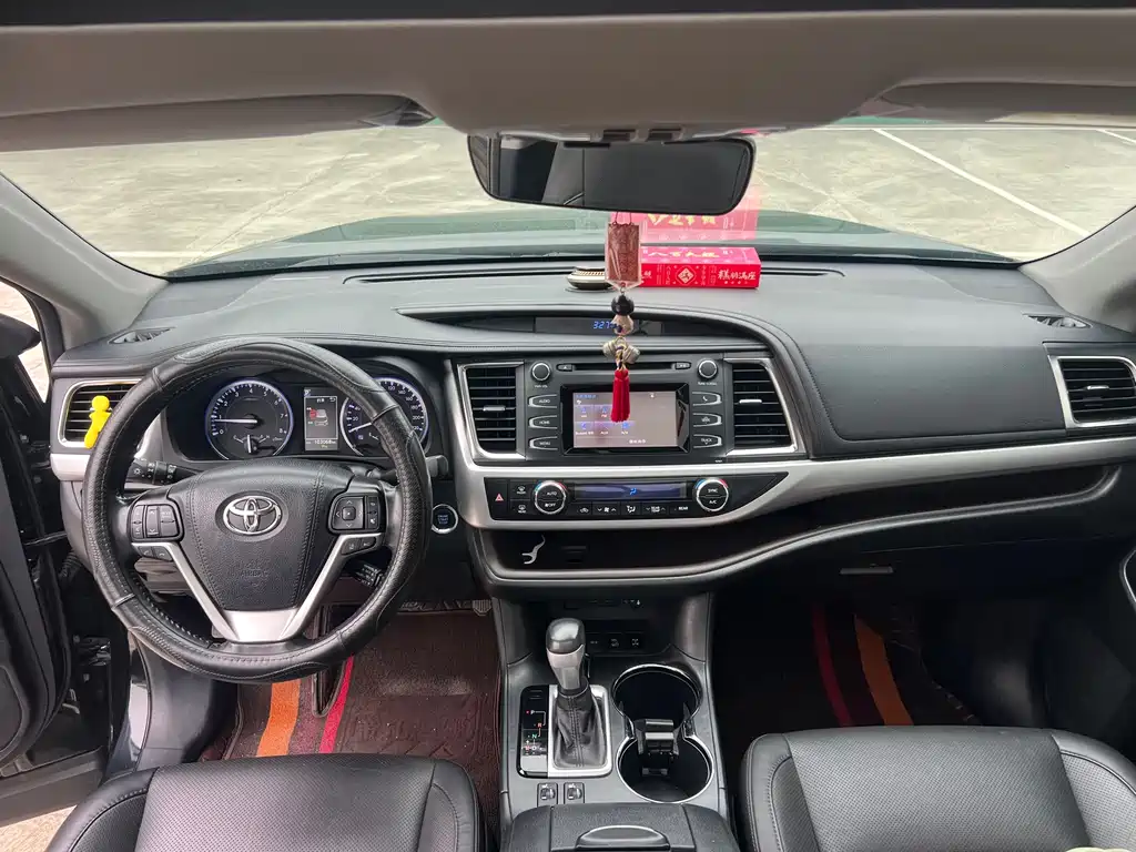 Toyota Highlander — миниатюра 8