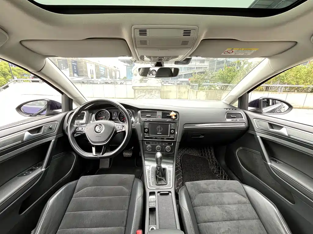 Volkswagen Golf — миниатюра 6