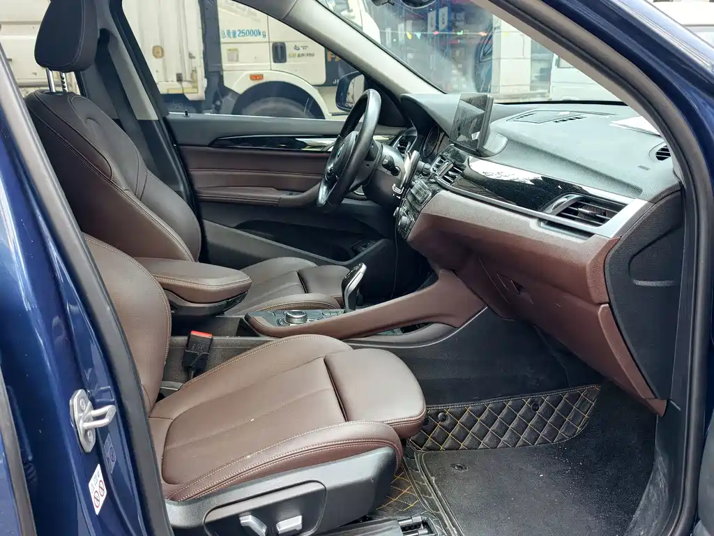 BMW X1 — миниатюра 12