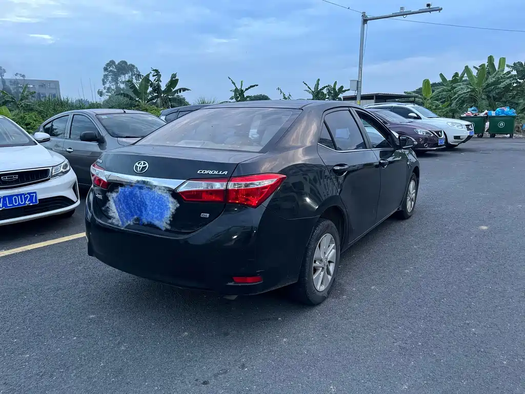 Toyota Corolla — миниатюра 8