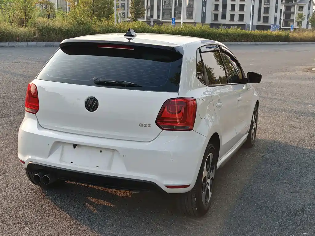 Volkswagen Polo — миниатюра 7