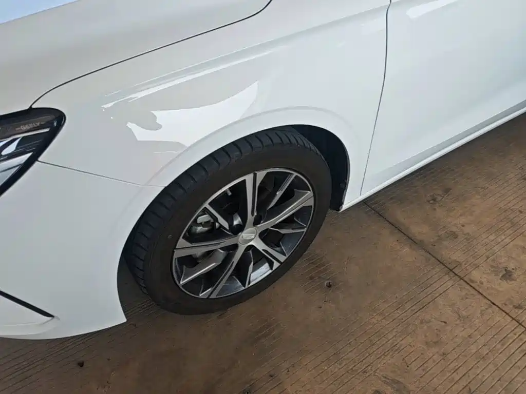 Geely Emgrand — миниатюра 23