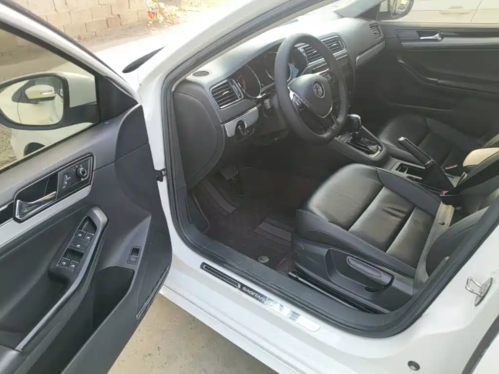 Volkswagen Sagitar — миниатюра 16