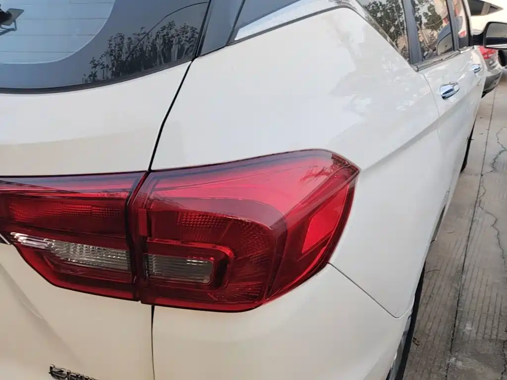 Haval M6 — миниатюра 8